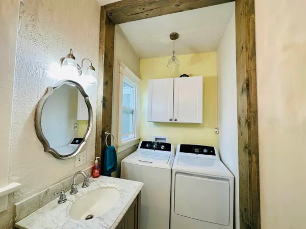 $315,000 | 209 West Jefferson Avenue, Riverton, WY 82501