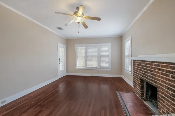 $1,500 | 515 East Courtland Place, San Antonio, TX 78212