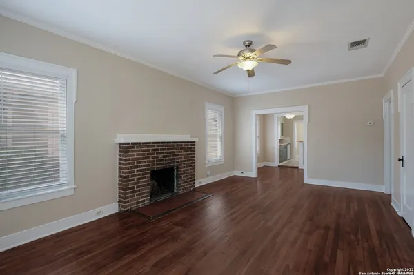 $1,500 | 515 East Courtland Place, San Antonio, TX 78212