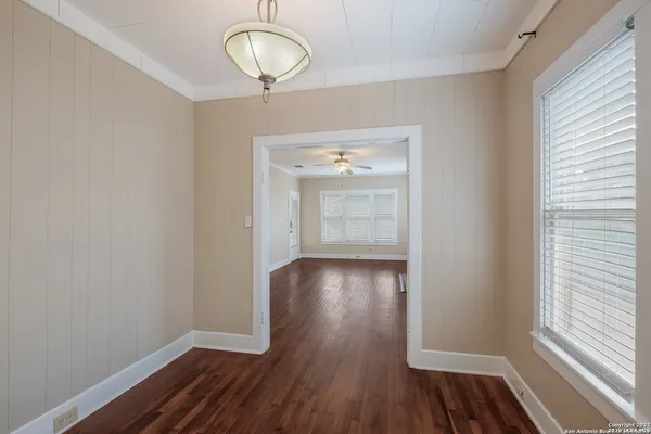 $1,500 | 515 East Courtland Place, San Antonio, TX 78212