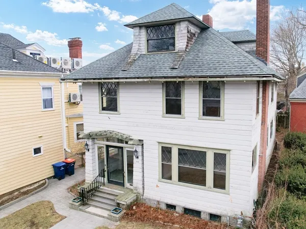 $525,000 | 258 Walnut Street, New Bedford, MA 02740