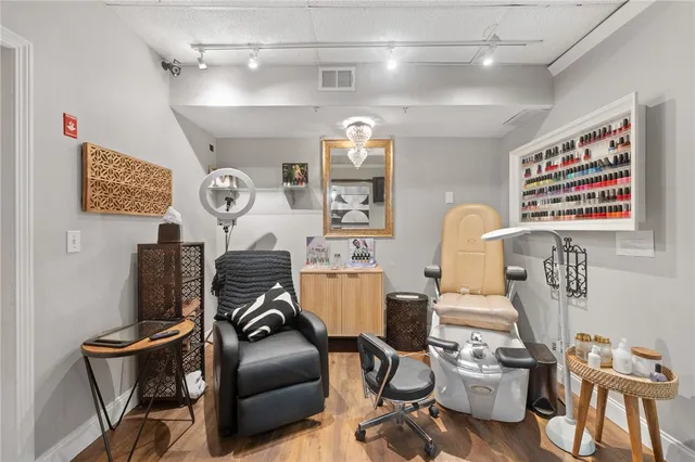 $839,900 | 148 Putnam Pike, Johnston, RI 02919