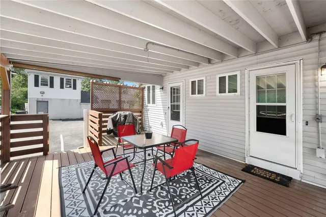 $839,900 | 148 Putnam Pike, Johnston, RI 02919