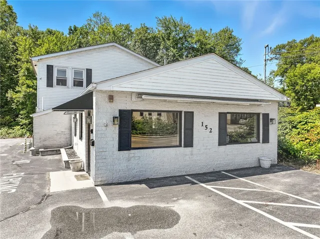 $839,900 | 148 Putnam Pike, Johnston, RI 02919