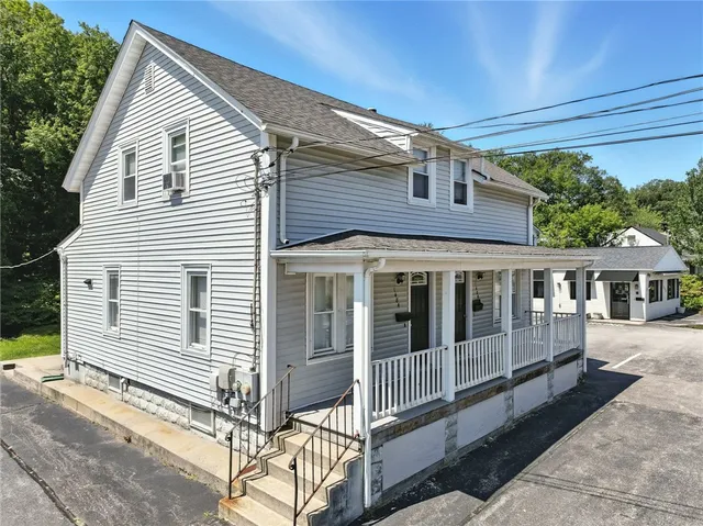 $839,900 | 148 Putnam Pike, Johnston, RI 02919