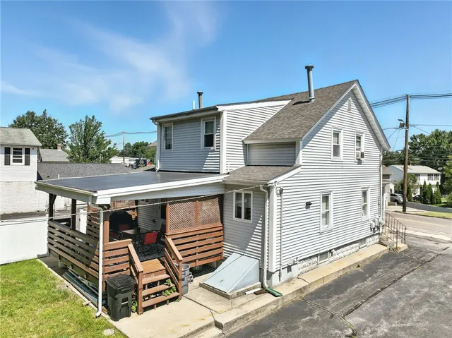 $839,900 | 148 Putnam Pike, Johnston, RI 02919