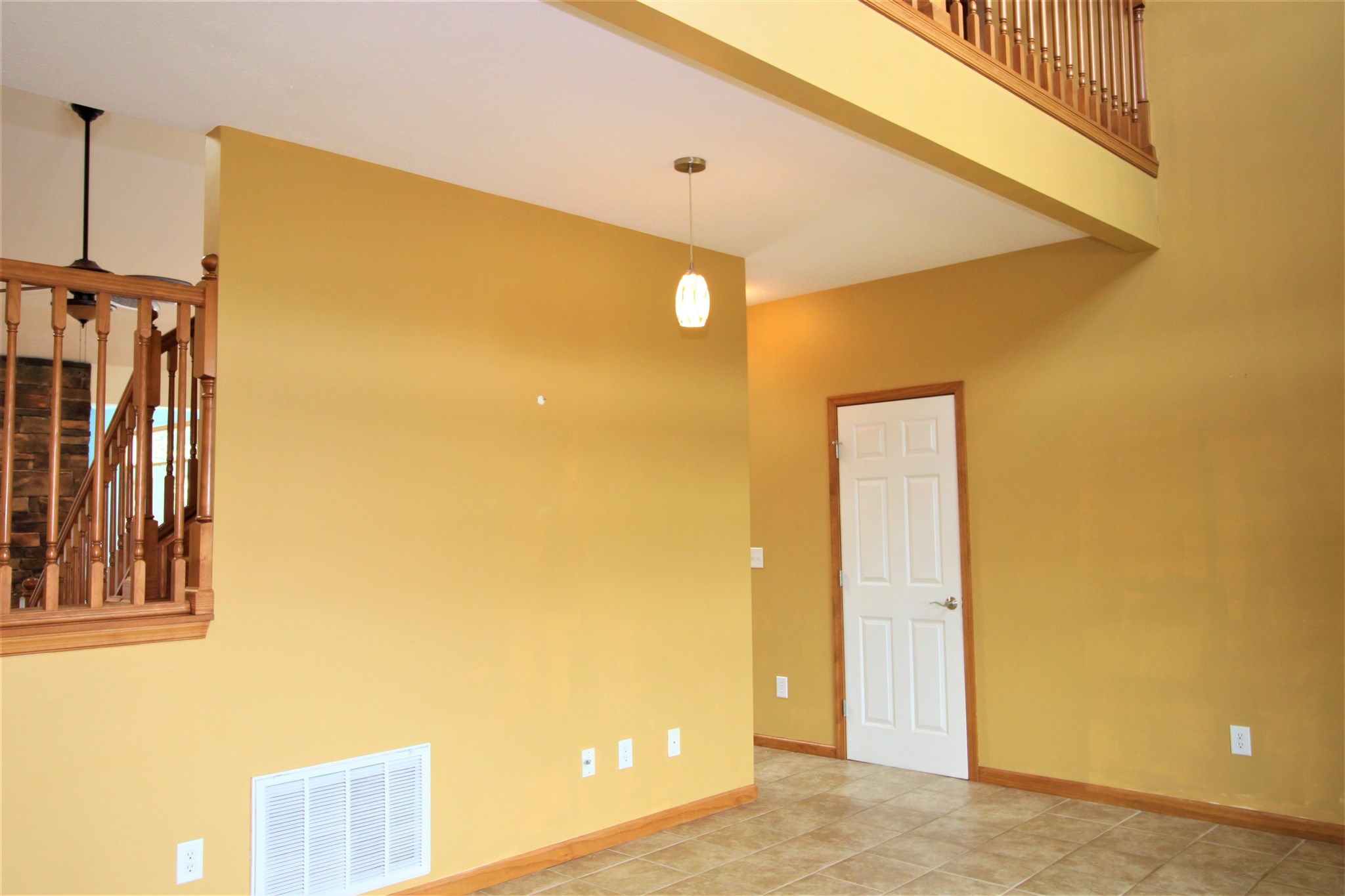 180 Ridgemore Drive Raphine, VA 24472 - Photo 61 of 68 a view of a hallway