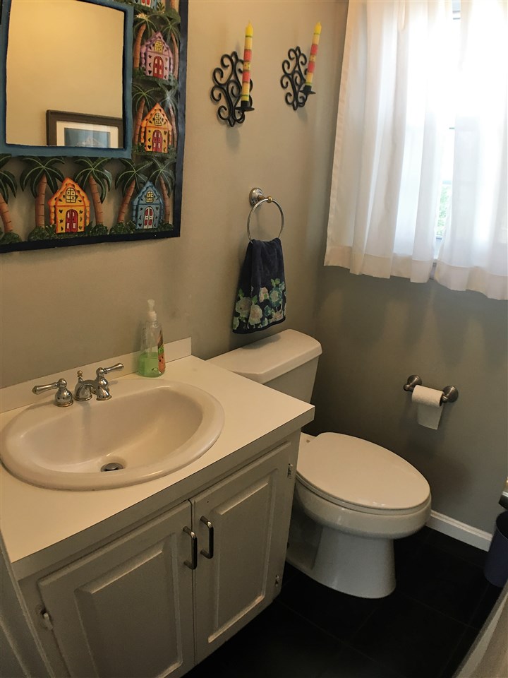 340 North Gate Road Manchester, NH 03104 - Photo 17 of 31 Gallery Image 17