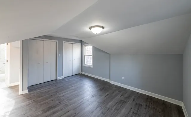 $2,800 | 237 East 143rd Street, Unit 1, Dolton, IL 60419