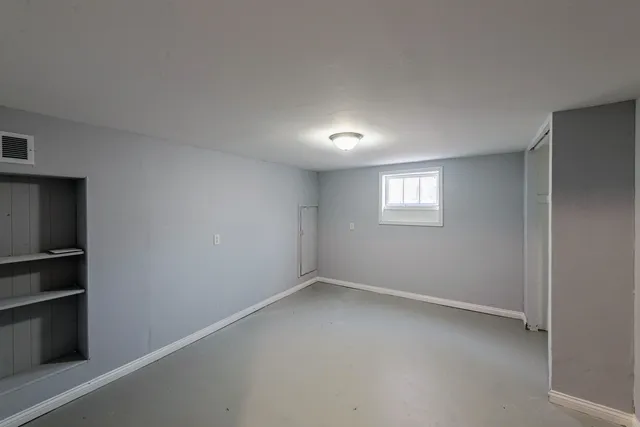 $2,800 | 237 East 143rd Street, Unit 1, Dolton, IL 60419