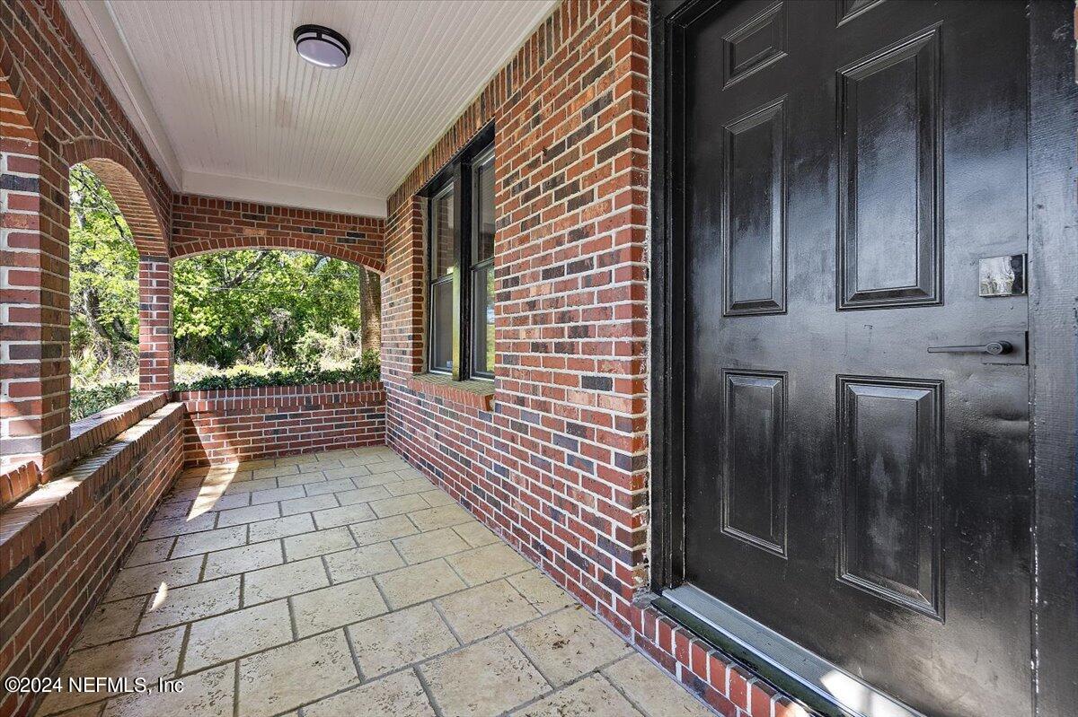 2015 Reed Avenue Jacksonville, FL 32207 - Photo 4 of 27 a view of a entryway door of the house