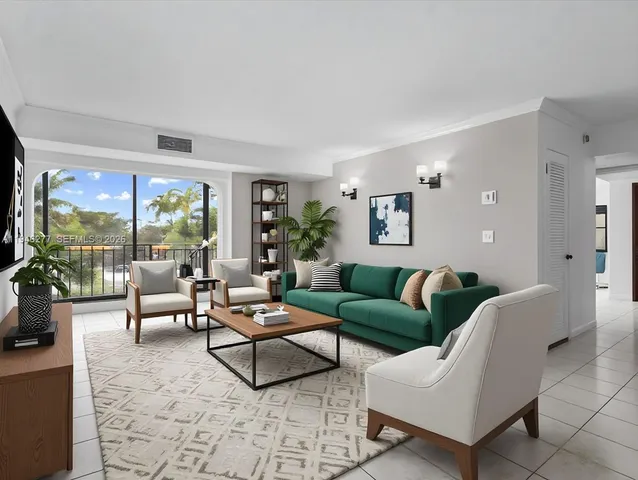 $785,000 | 77 Crandon Boulevard, Unit 3C, Key Biscayne, FL 33149