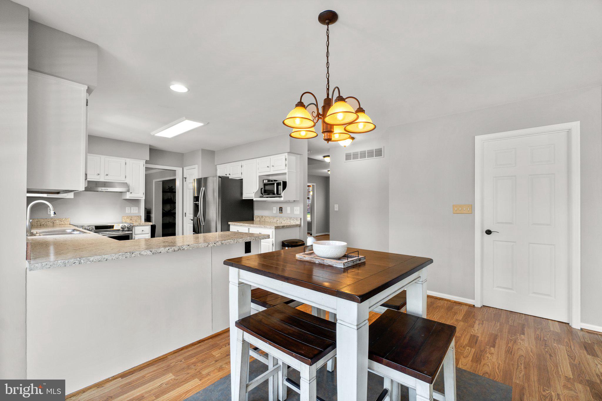 2713 Gillis Road Mount Airy, MD 21771 - Photo 8 of 47 Room for Table