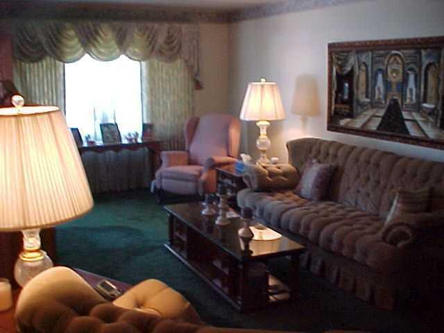 3489 Wicklow Road Columbus, OH 43204 - Photo 3 of 10 Gallery Image 3