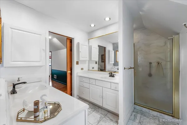 $699,900 | 507 South Hi Lusi Avenue, Mount Prospect, IL 60056