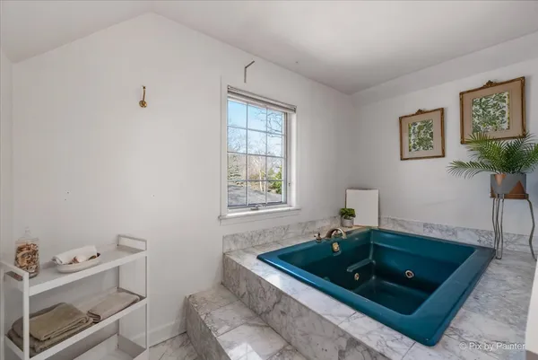 $699,900 | 507 South Hi Lusi Avenue, Mount Prospect, IL 60056