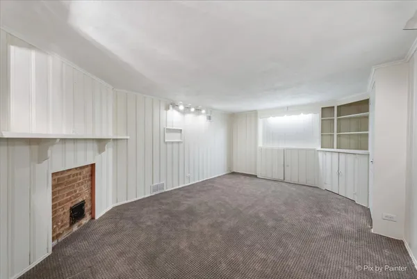 $699,900 | 507 South Hi Lusi Avenue, Mount Prospect, IL 60056