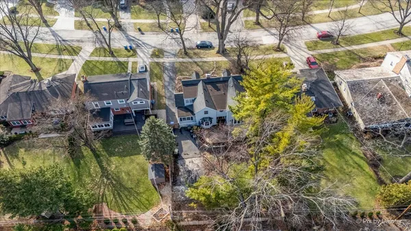 $699,900 | 507 South Hi Lusi Avenue, Mount Prospect, IL 60056