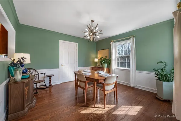 $699,900 | 507 South Hi Lusi Avenue, Mount Prospect, IL 60056