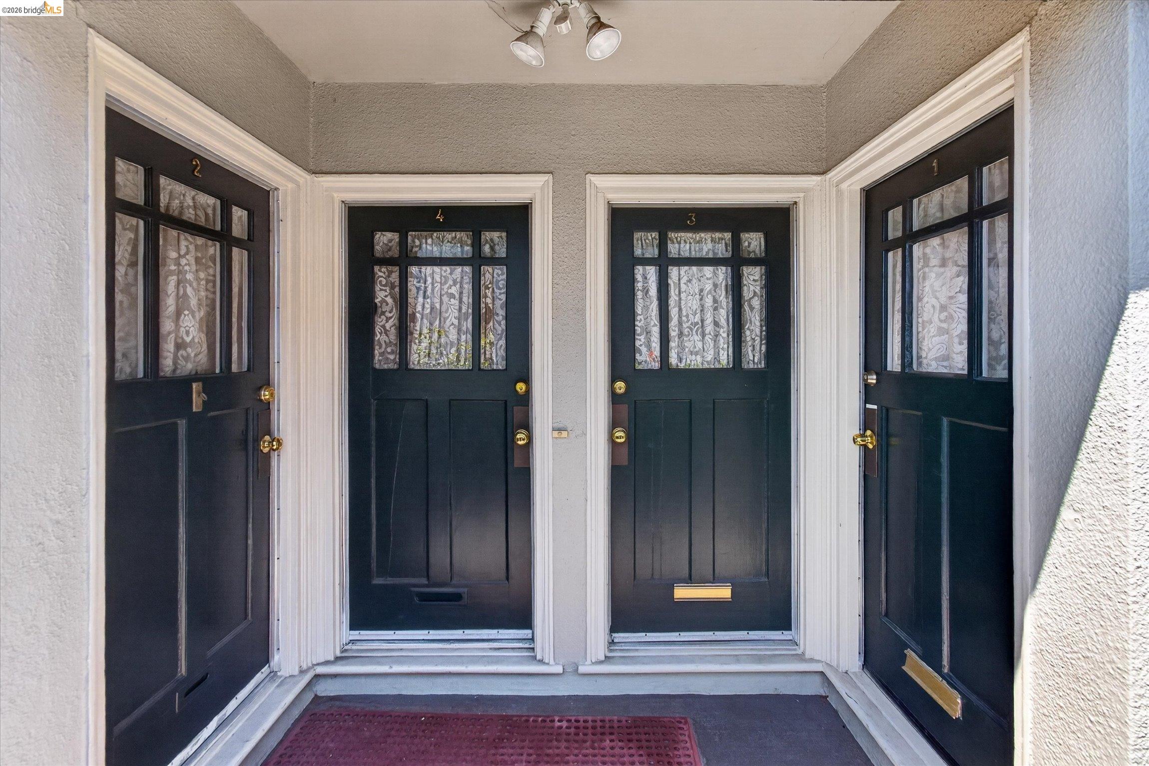 1239 Berkeley Way Berkeley, CA 94702 - Photo 1 of 28