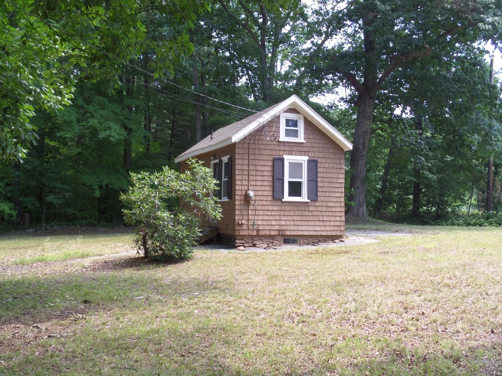 34 Oakham Road North Brookfield, MA 01535 - Photo 6 of 10 Gallery Image 6