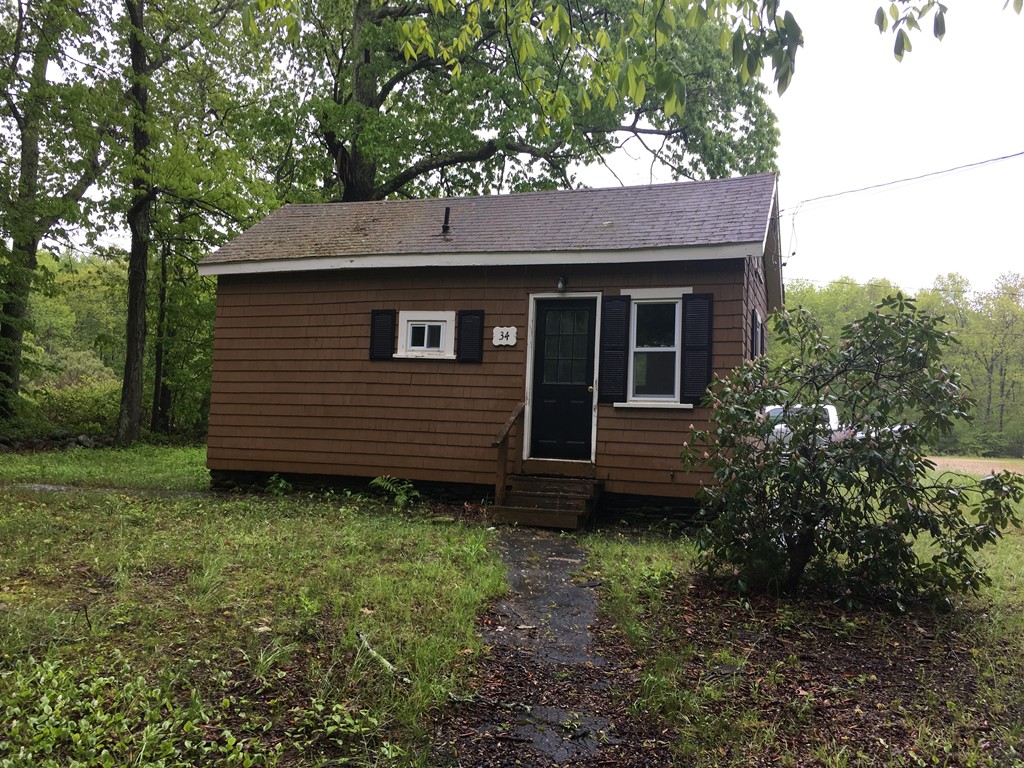34 Oakham Road North Brookfield, MA 01535 - Photo 9 of 10 Gallery Image 9