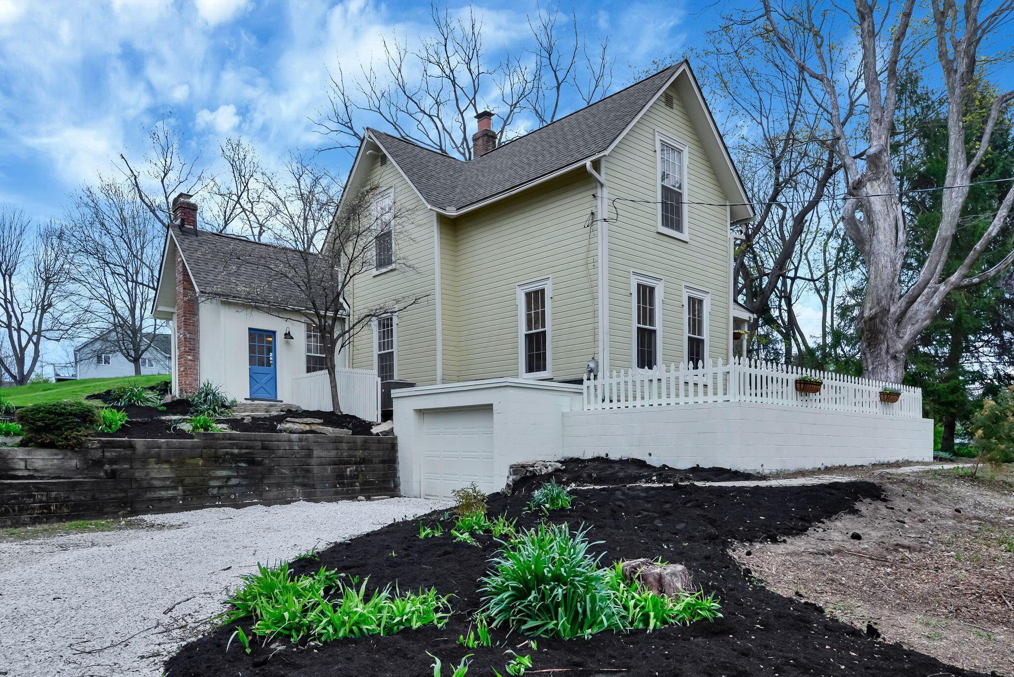 1490 Stratford Road Delaware, OH 43015 - Photo 1 of 38