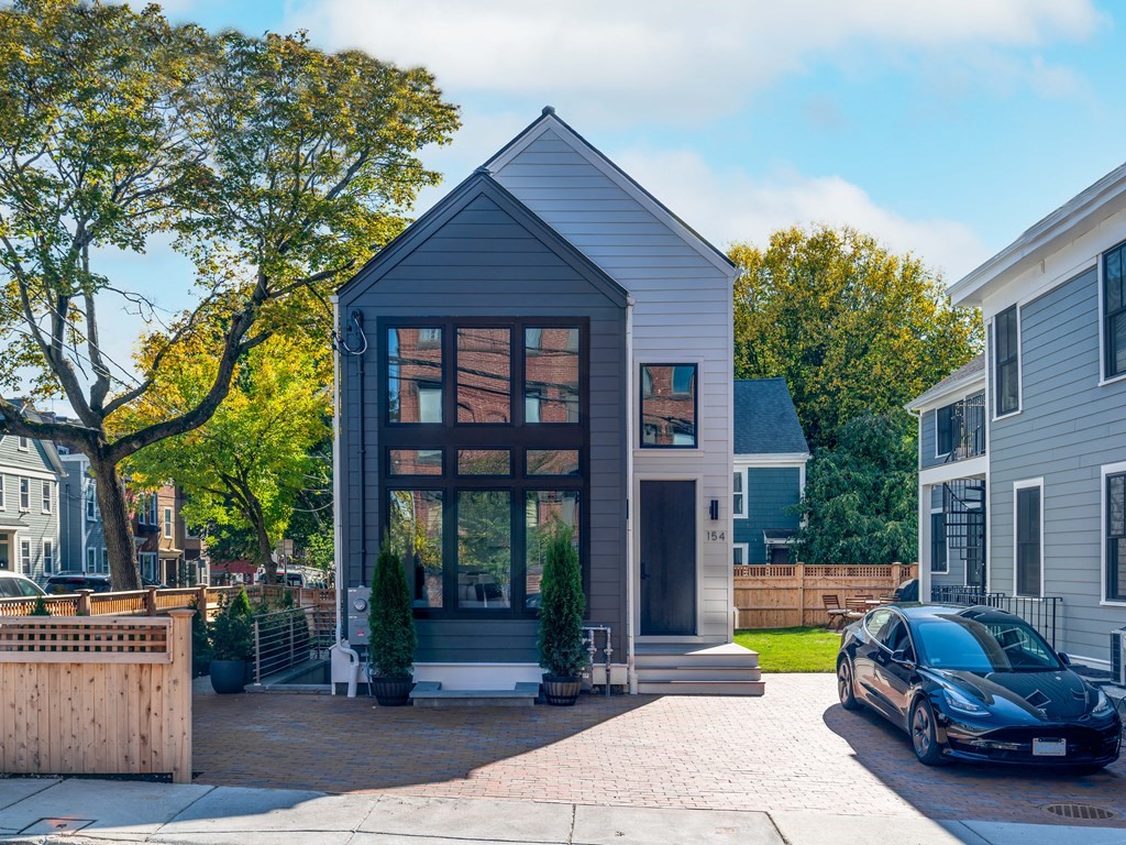 154 Thorndike Street, Unit 154, Cambridge, MA 02141 Compass