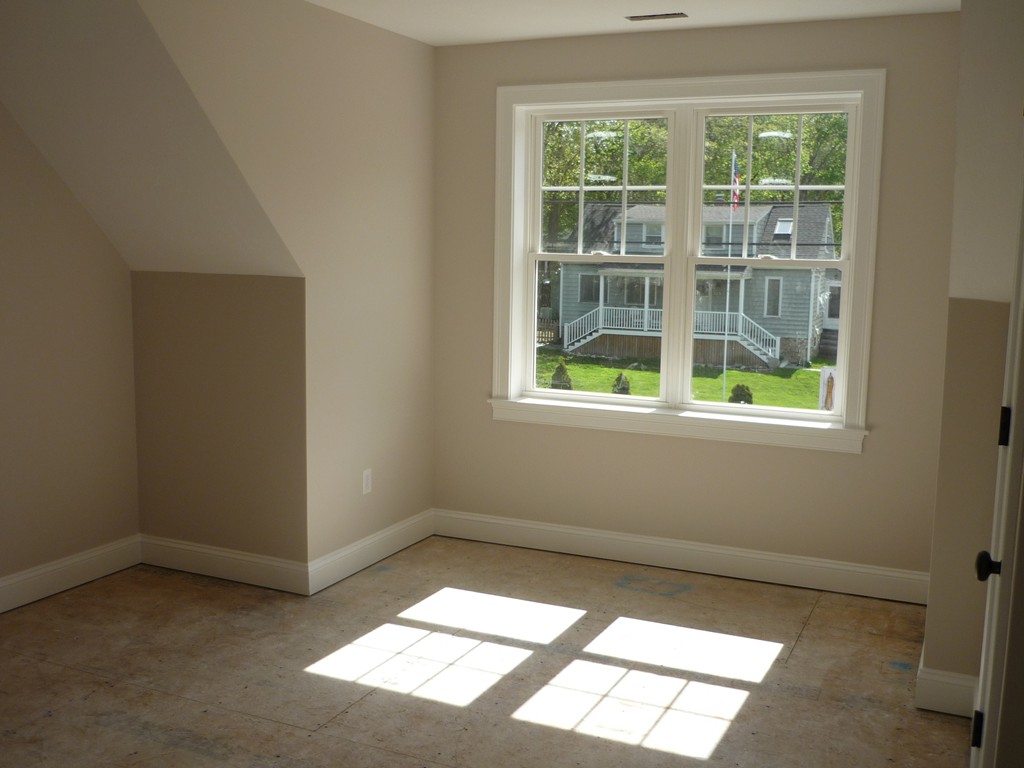 138 Stockbridge Road Scituate, MA 02066 - Photo 6 of 9 Gallery Image 6