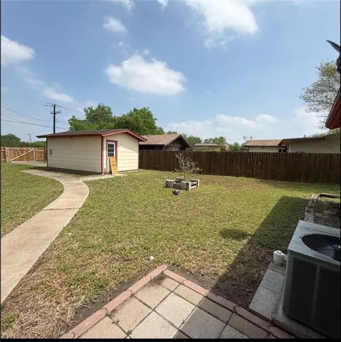 $1,650 | 200 Otis Street, Kingsville, TX 78363