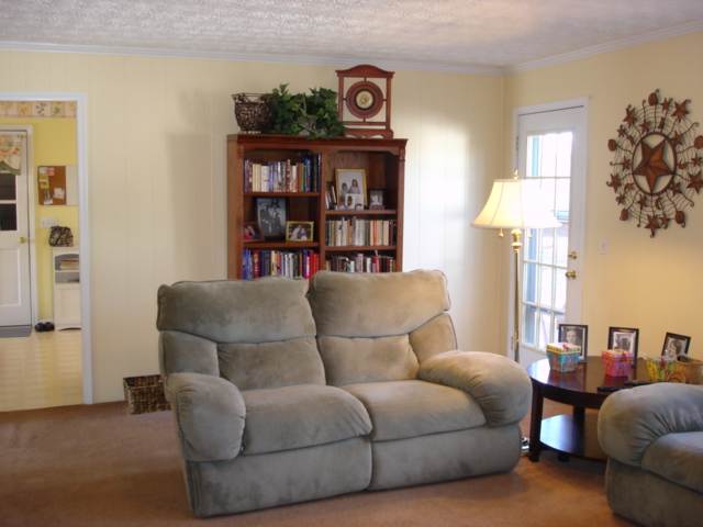 13 Cobblestone Road Greenville, SC 29615 - Photo 5 of 25 Gallery Image 5