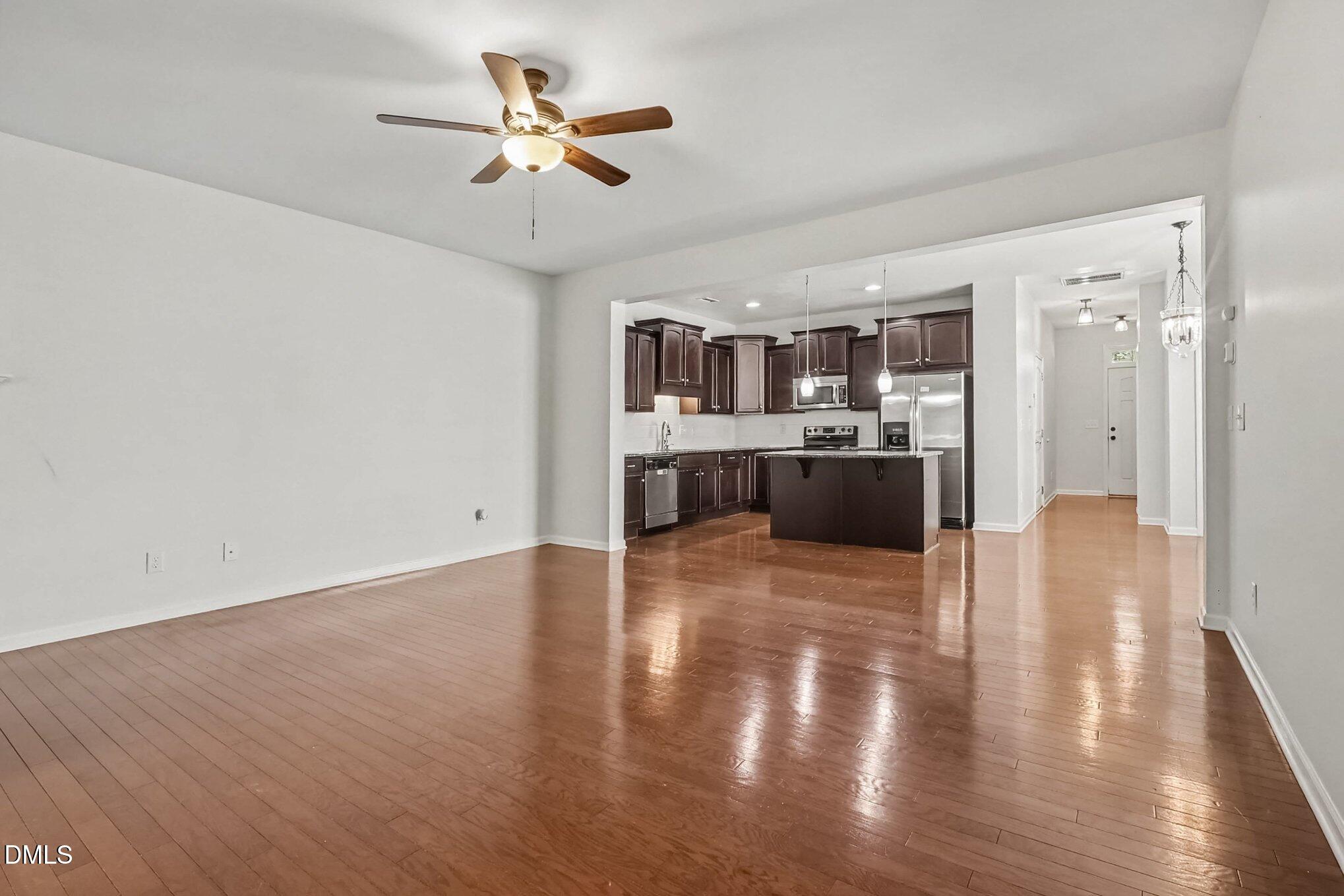 2422 Memory Ridge Drive Raleigh, NC 27606 - Photo 8 of 28 008_file_8173