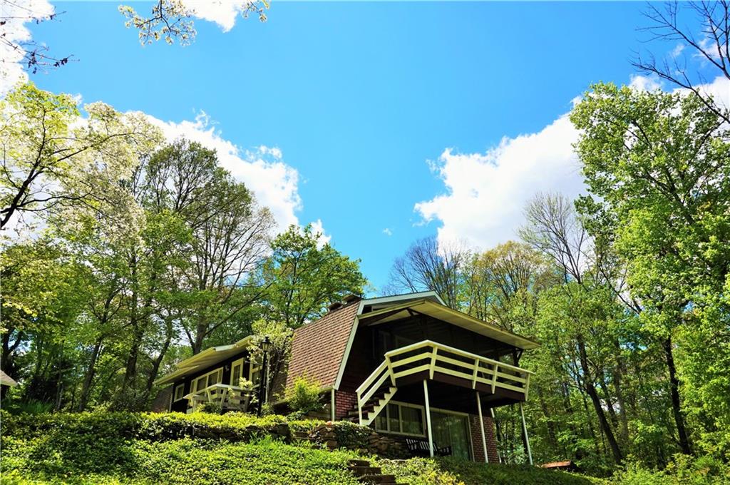 540 South Benbrook Road Butler, PA 16001 - Photo 2 of 25 Gallery Image 2