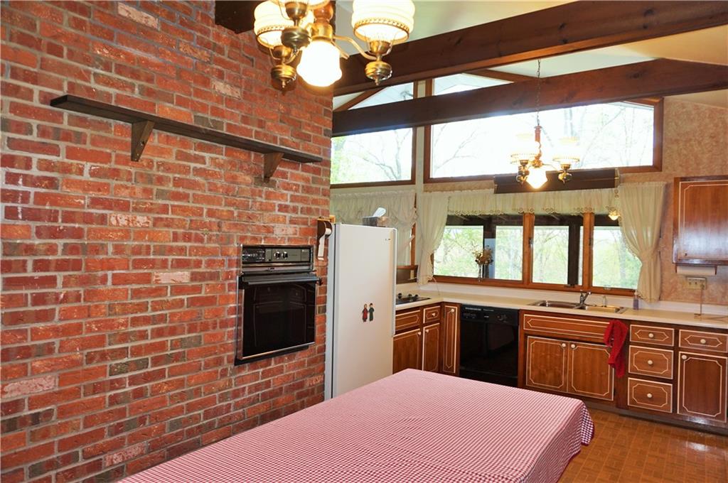 540 South Benbrook Road Butler, PA 16001 - Photo 12 of 25 Gallery Image 12