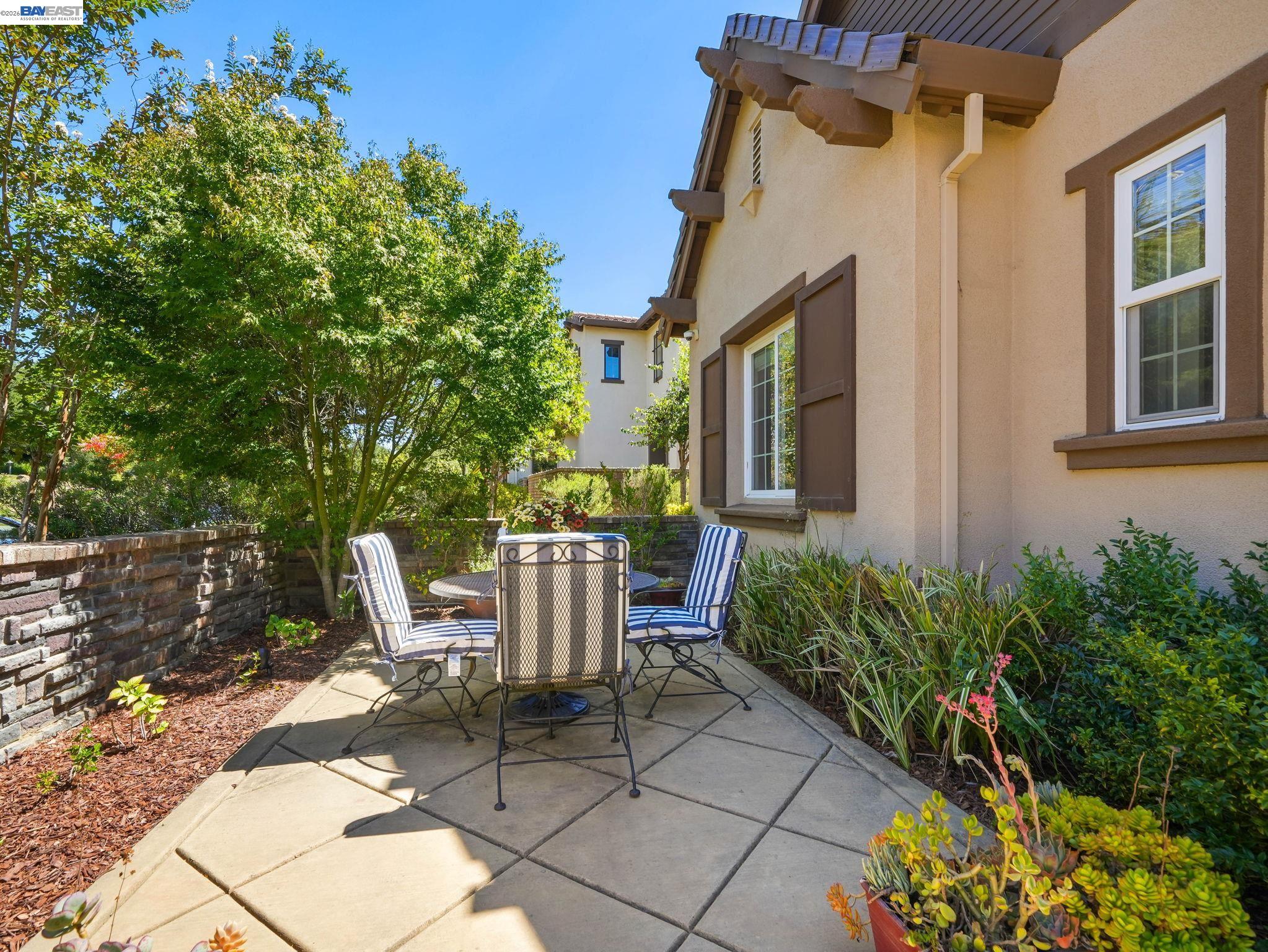 65 Stonebrae Road Hayward, CA 94542 - Photo 8 of 99 Gallery Image 8