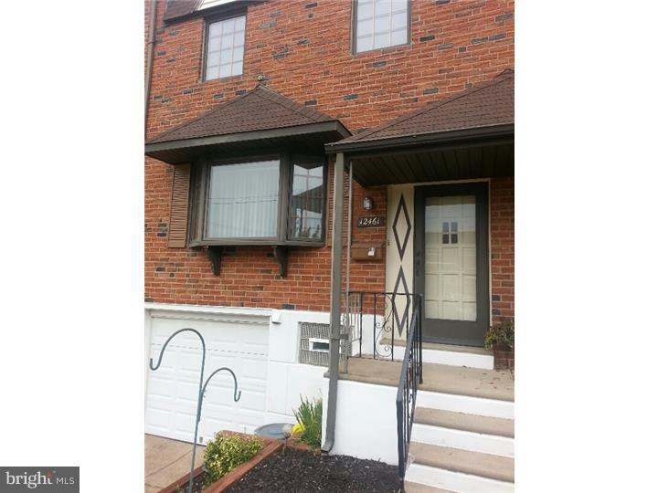 12461 Barbary Road Philadelphia, PA 19154 - Photo 2 of 25 Exterior Front