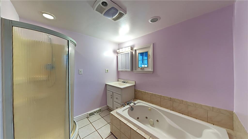 138 Ramage Road Pittsburgh, PA 15214 - Photo 11 of 25 Gallery Image 11