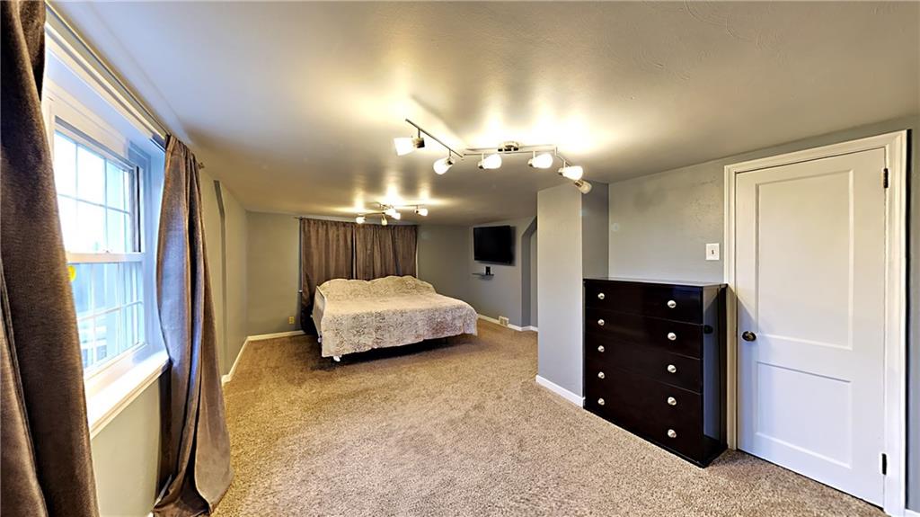 138 Ramage Road Pittsburgh, PA 15214 - Photo 13 of 25 Gallery Image 13