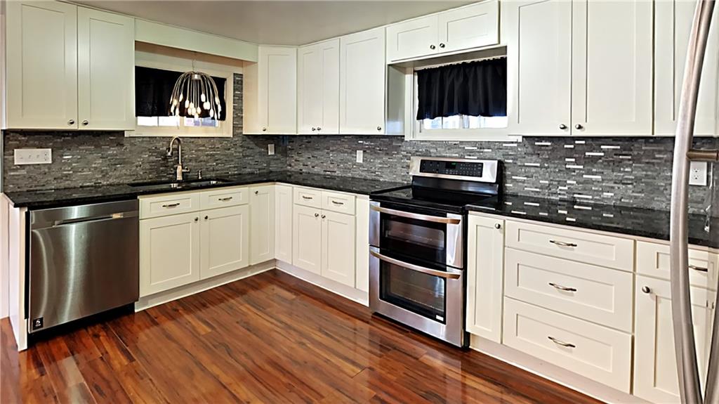 138 Ramage Road Pittsburgh, PA 15214 - Photo 7 of 25 Gallery Image 7