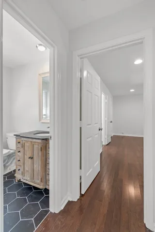 a view of entryway with kitchen