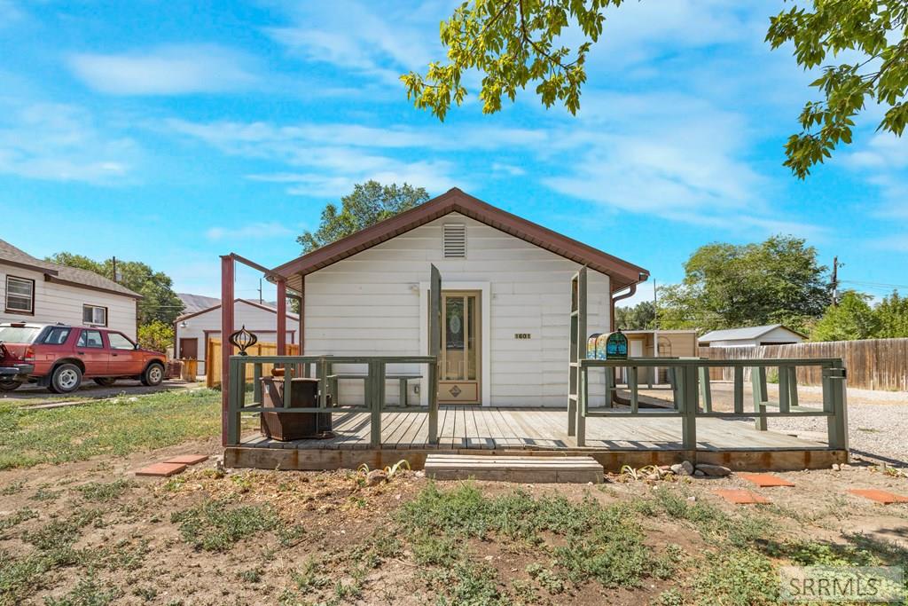 1601 South 2nd Avenue Pocatello, ID 83201 - Photo 3 of 30