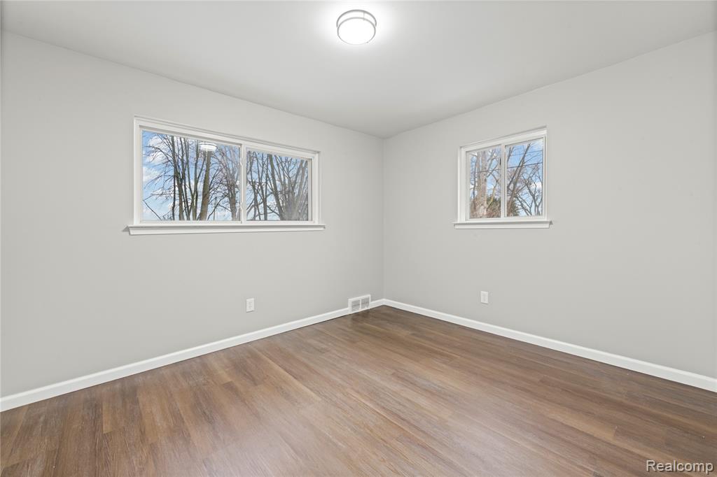 11780 Haggerty Road Belleville, MI 48111 - Photo 18 of 35 Gallery Image 18
