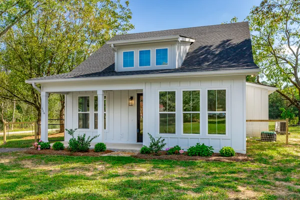 $298,500 | 516 West Reed Road, LaFayette, GA 30728