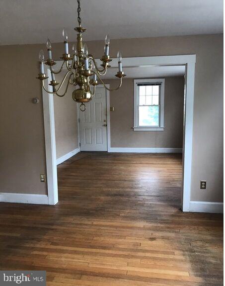 1102 Edgely Road Bristol, PA 19007 - Photo 3 of 10 Gallery Image 3
