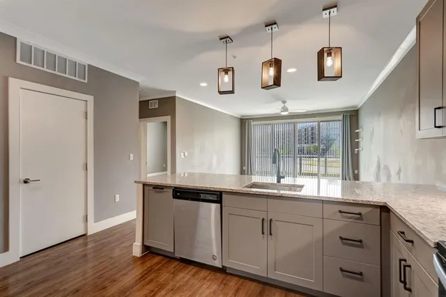 $1,895 | 3517 Windhaven Parkway, Unit 1308, Lewisville, TX 75056