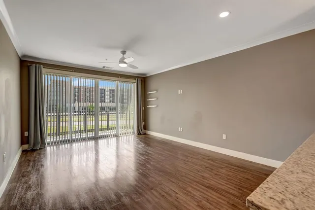 $1,895 | 3517 Windhaven Parkway, Unit 1308, Lewisville, TX 75056