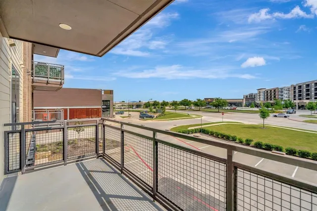 $1,895 | 3517 Windhaven Parkway, Unit 1308, Lewisville, TX 75056