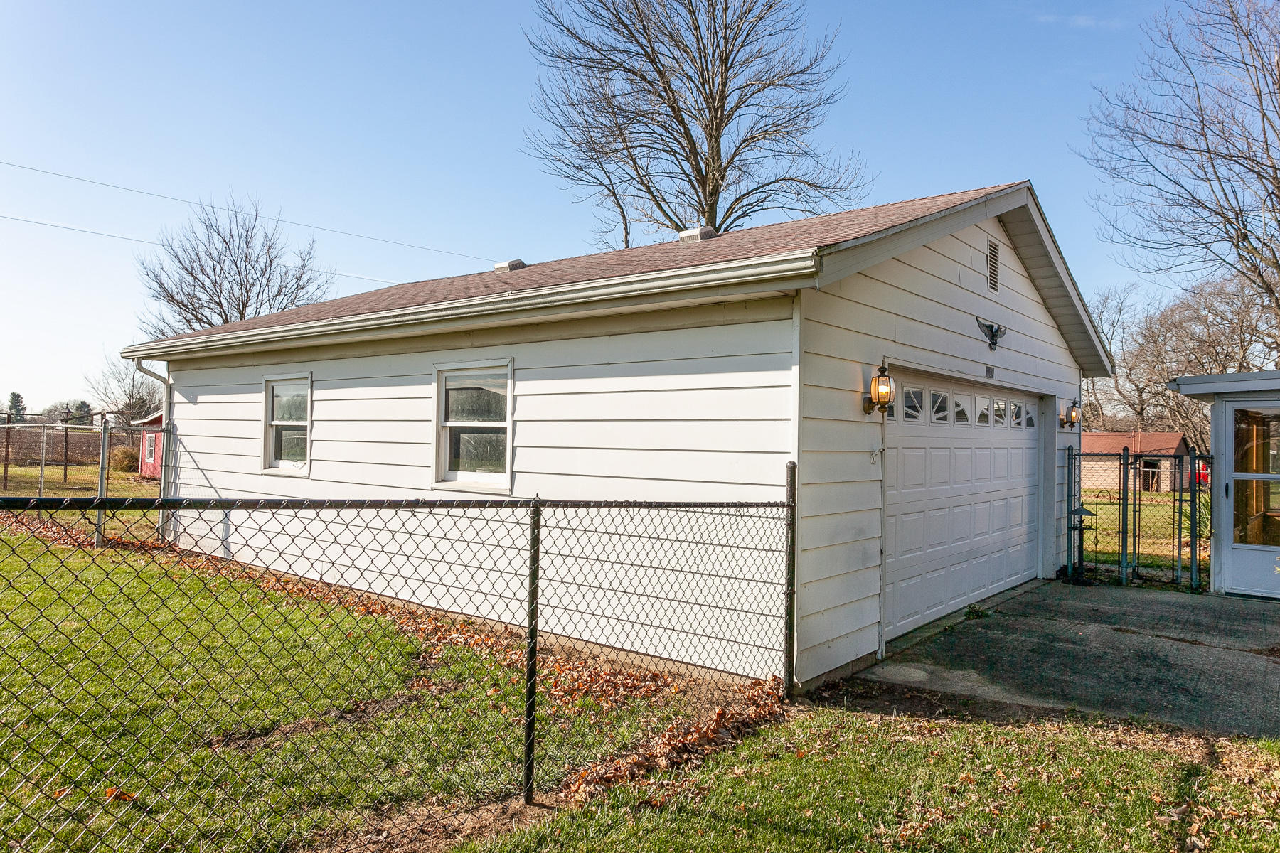 120 East Snodgrass Road Piqua, OH 45356 - Photo 9 of 35