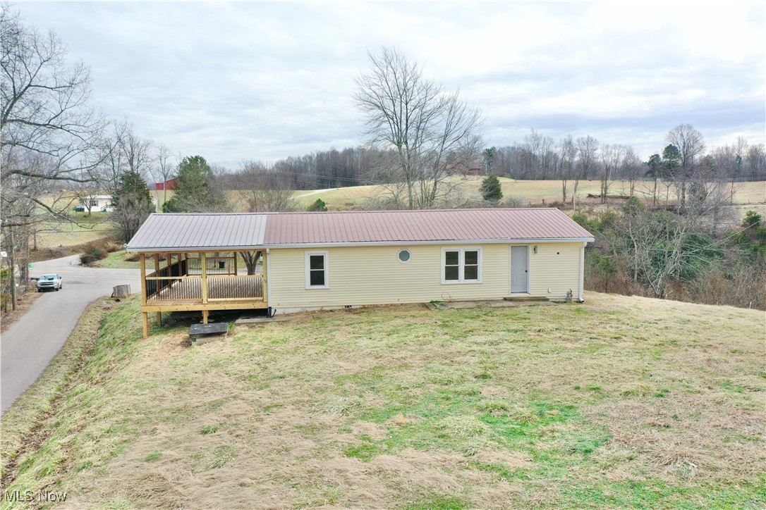 5 Noble Ridge Road Le Roy, WV 25252 - Photo 4 of 35