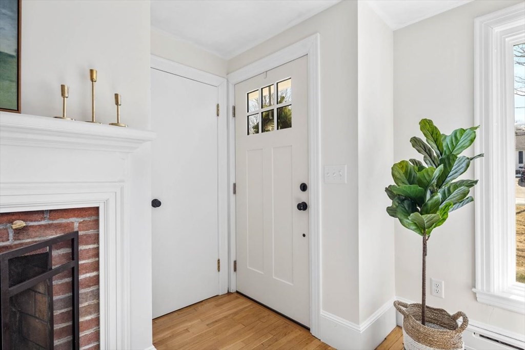 27 Bulow Road Hingham, MA 02043 - Photo 2 of 28 Gallery Image 2